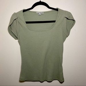 SQUARE NECK TOP